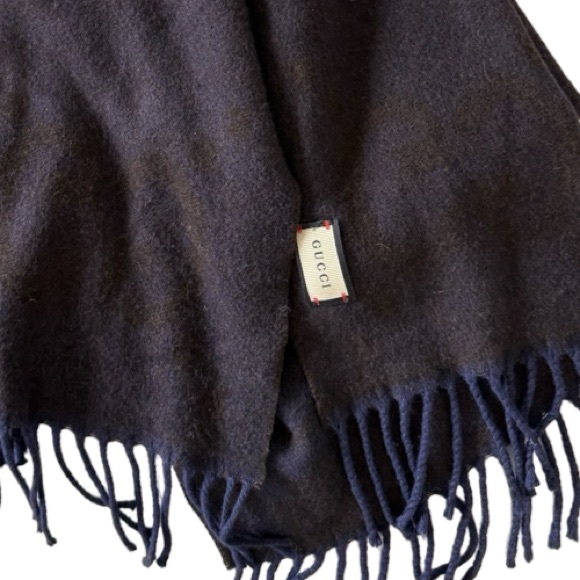 GUCCI UNISEX CASHMERE SCARF - Picture 3 of 4